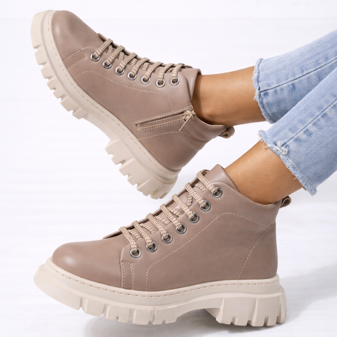 Ghete Scurte din Piele Naturală cu Calapod Lat pentru Femei®