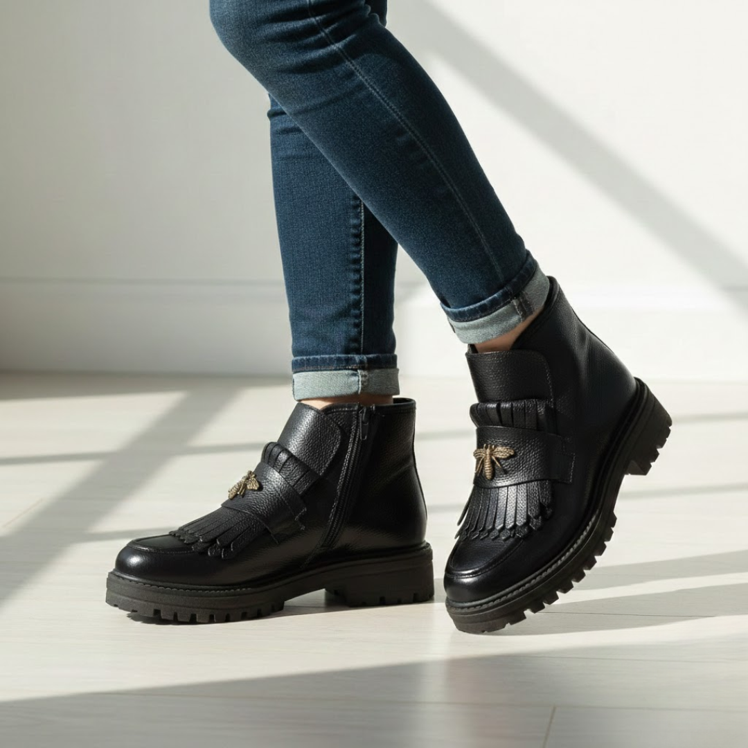 Ghete din piele naturală cu detalii artizanale pentru femei®